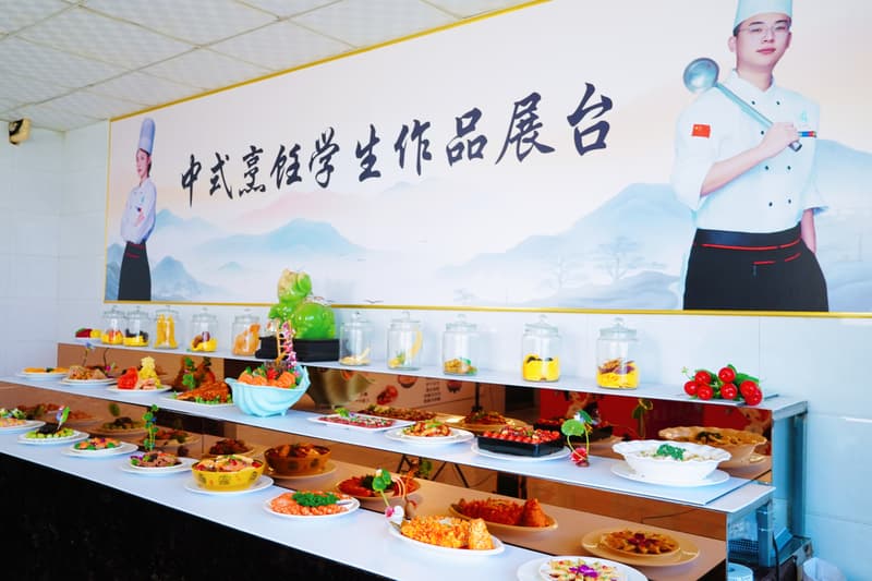 1743555711151410.jpg 8fe8cee2de17eb6272297a7d51e8eae.jpg